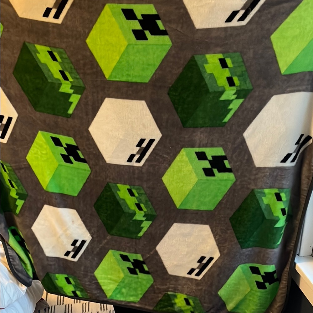 Green and Gray Creeper Blanket